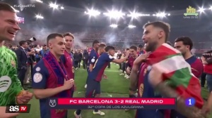 华体会体育-阿斯：巴萨球员列队迎接皇马球员领奖，仅贝林厄姆未握手祝贺